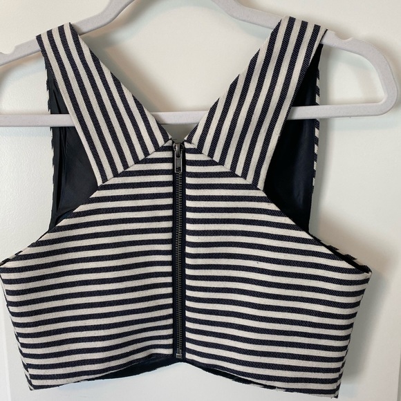 Women’s stripe crop top - Picture 2 of 3